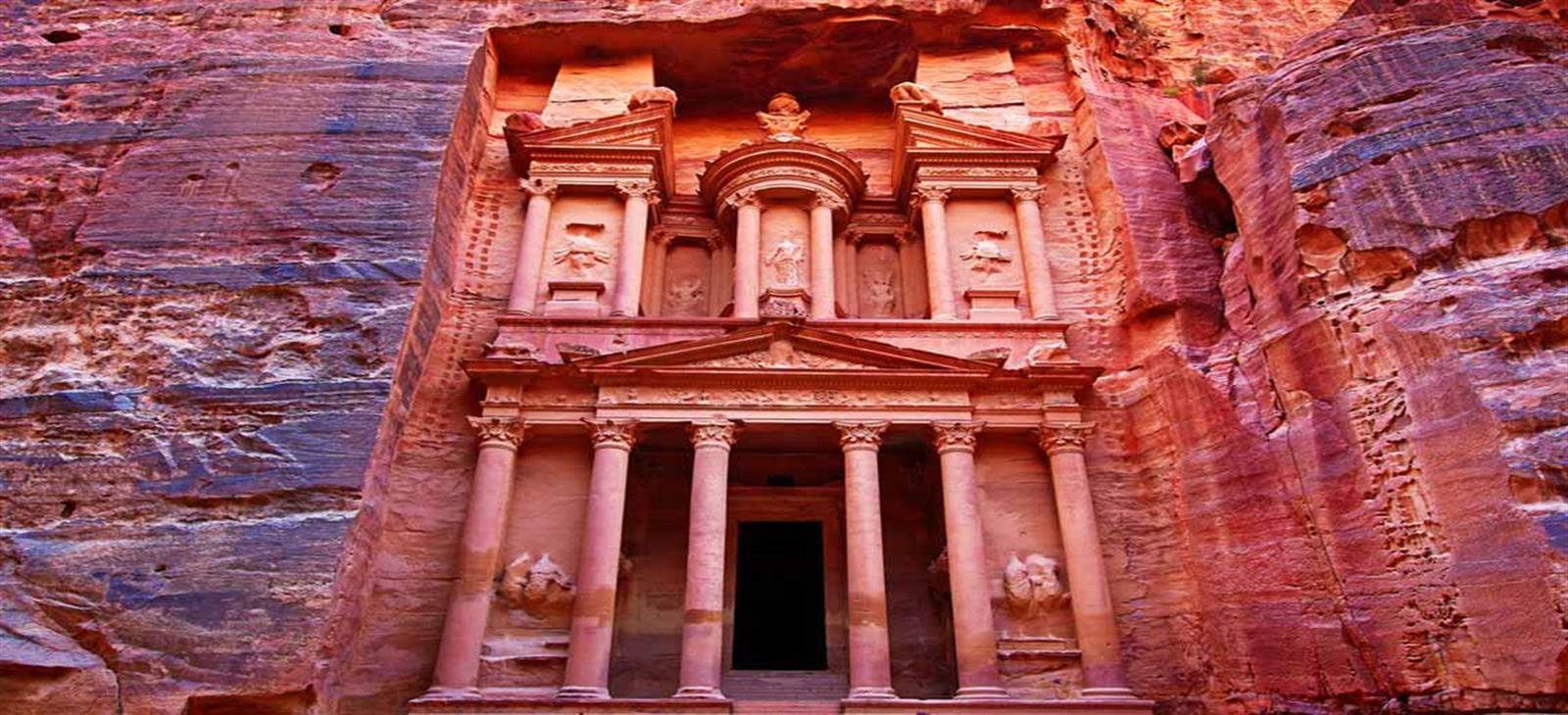 Day Trip to Petra and Wadi Rum 