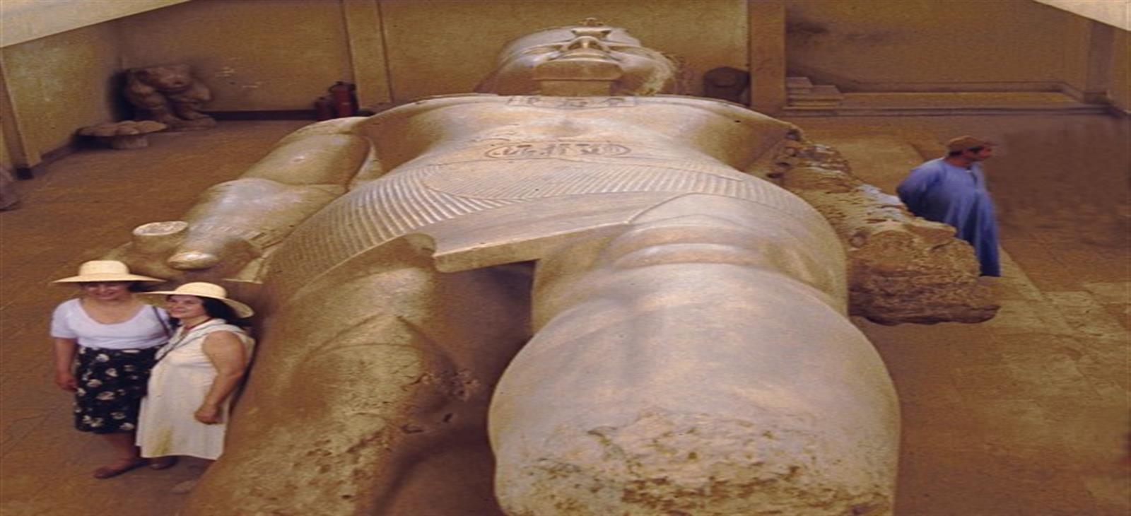 Ramsés II en Menfis